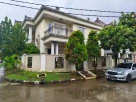 Dijual rmh mewah siap huni hook dekat Masjid vila jaka setia bekasi