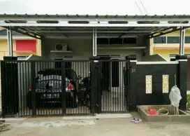 Kanopi baja ringan