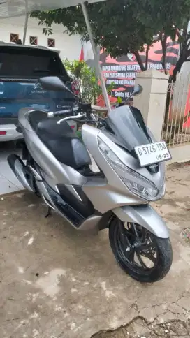 Bissmilah dijual motor Honda PCX 2019 istimewa