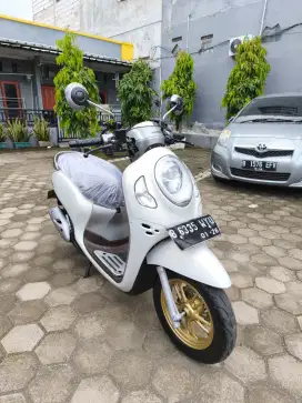 Bissmilah dijual motor Honda Scoopy prestige 2021 istimewa