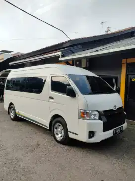 Sewa hiace Jakarta Bandung