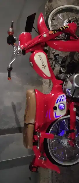 Honda C70 Classik tangki 2