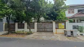 Rumah Tinggal Cocok Untuk Usaha di Jl Swadaya Raya Duren Sawit