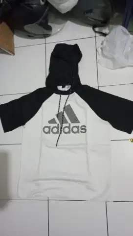 adidas size s, LD: 49cm,kondisi baru,jual 170k