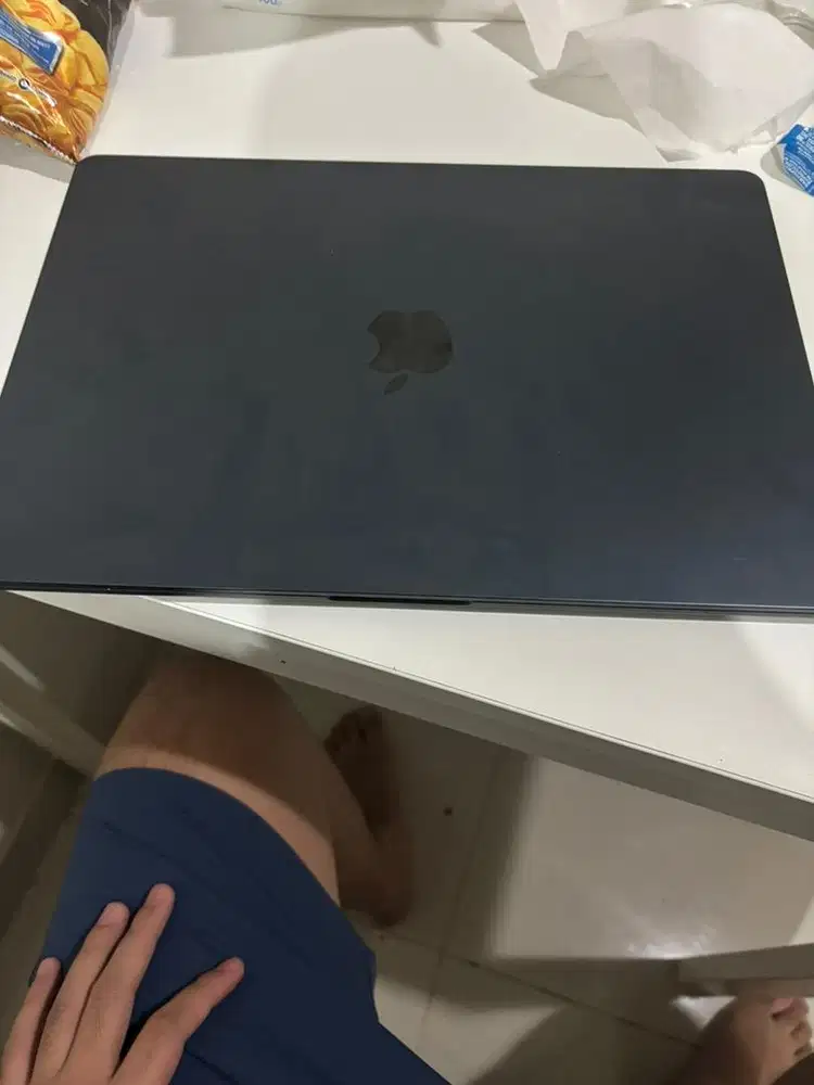 Macbook Air 2023 M2 15 inch/8gb/256gb