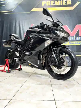 Km 5rb asli bos ZX25R 4cilinder 2022. Anugerah Motor rungkut tengah 81