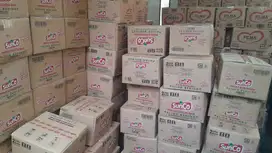 Pegawai toko sembako