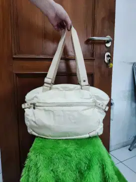 Tas bahu/ shoulder bag wanita mandarina duck original  broken white