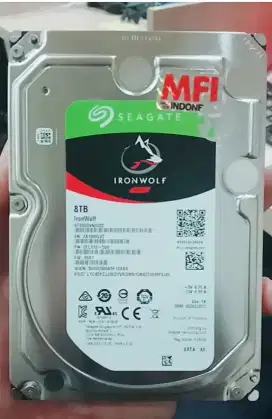 HDD seagate IRON WOLF 8TB garansi resmi MFI 3 Tahun, bisa via TOKPED