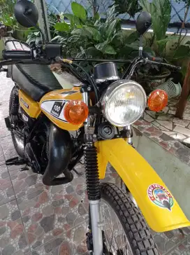 Yamaha DT 100 tahun 1981