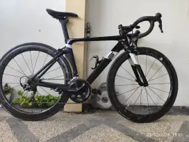 Sepeda balap road bike Elves falth