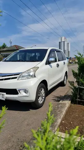 Daihatsu Xenia 2012 Bensin