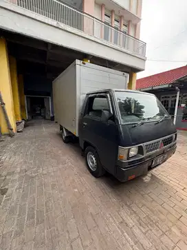 [Pajak Kir Hidup] Mitsubishi L300 Box Th 2017 Box Tinggi*