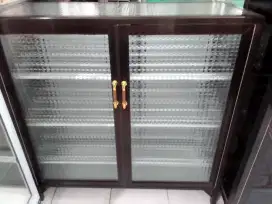 Rak Sepatu dan Sendal