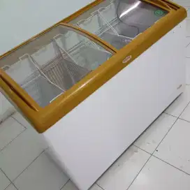 Freezer sliding