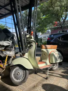 Dijual segera Vespa 1977