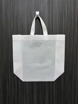 Tas Spunbond Polos 30x40x14 | Tas Belanja Murah Goodie Bag Kemasan