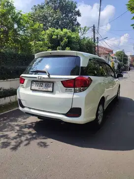 Honda Mobilio E cvt at th metik tahun 2018 nik 2017 putih Genap jakart