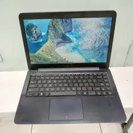 Asus vivobook e402ya amd E2-7015 ram 4gb ssd 128 (GRATIS PARFUME)