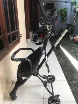 Stroller lipat EGG