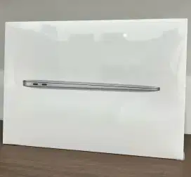 NEW Macbook Air 13 i5 8/512 2020 Silver Retina Touch ID Garansi Inter