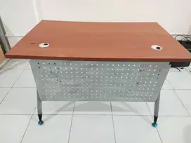 JUAL Meja Kerja Kantor, Kondisi Bagus