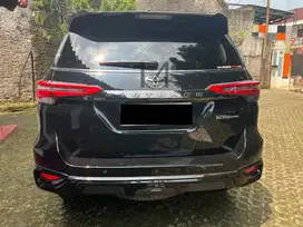Toyota Fortuner 2.4 VRZ TRD Sportivo Diesel
