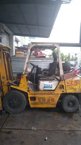 Forklift TCM 3 Ton Diesel