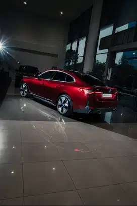 BMW i4 eDrive35 Sport 2024 Individual Special Colour Aventurin Red