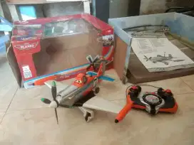 Mainan anak kapal disney planes 27184/27mhz