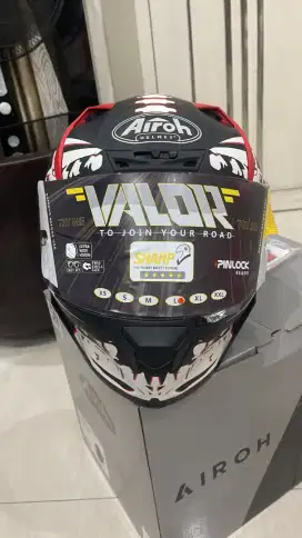 Helm Airoh Valor