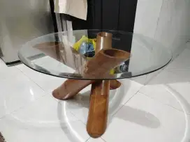 Meja Kaca Antik
