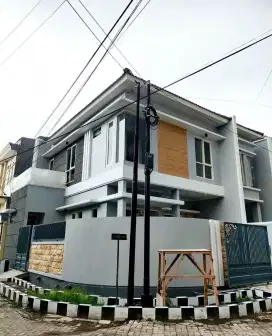 Dijual rumah baru sutorejo timur Hook dekat its, galaxy mall