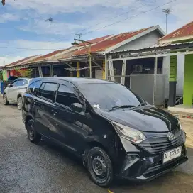 Sigra X 1.2 MT 2024 Hitam