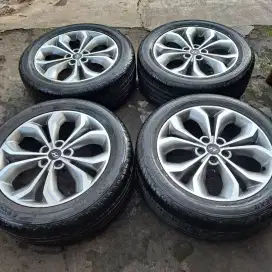 Velg dan ban r19 hyundai santafe cocok buat crv vitara mazda innova