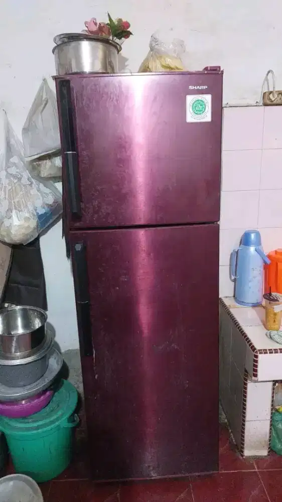 Perbaikan dan jual beli kulkas