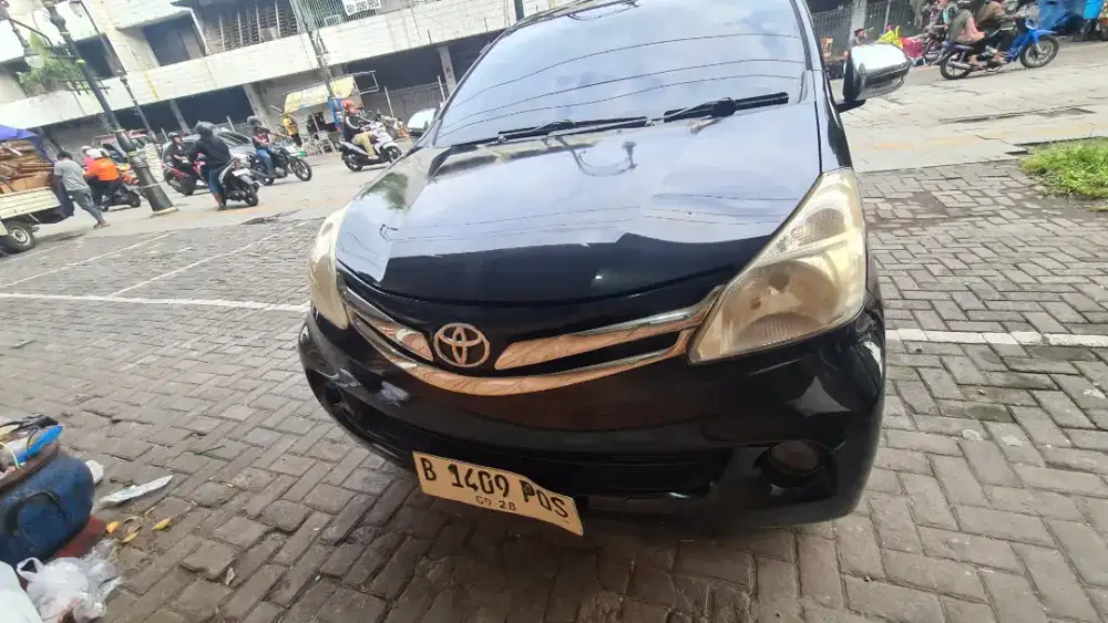 Avanza G 2013 bagus mulus