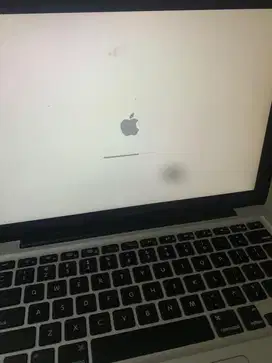 Macbook Pro Mid i5