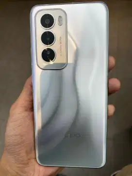 Dijual Hp Oppo Reno 12 5G 12/256GB Fullset