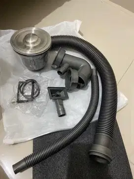 Wastafel baru satu set siap pasang
