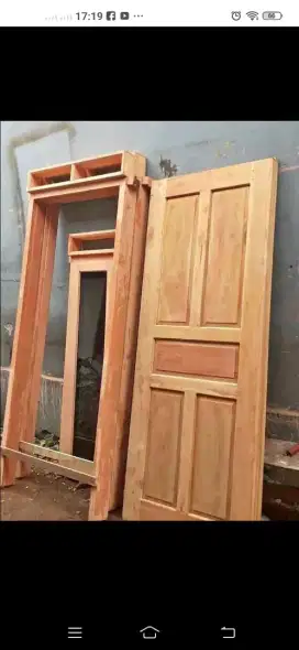 Kusen + pintu nya ready dari kayu bekas Meranti oven berkualitas