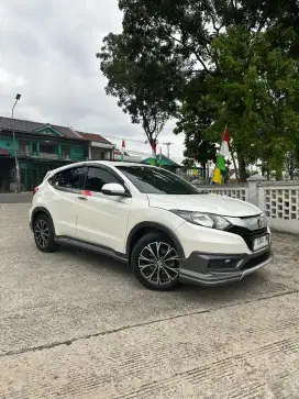 HRV 1.5 MUGEN MATIC 2017 PUTIH PLAT R