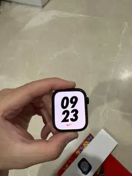 Apple watch series 8