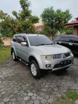 pajero exceed 4x2 solar 2.5 cc 2009 akhir