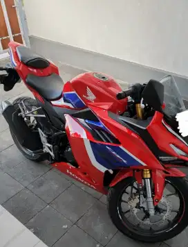 Honda CBR 150 ABS 2022 like New Special ( KM 1200)