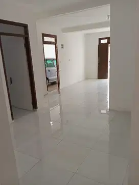 Rumah 2 lantai Siap Huni . Strategis minimalis Sentul city