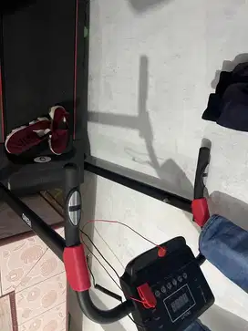 Tredmill bekas rasa baru