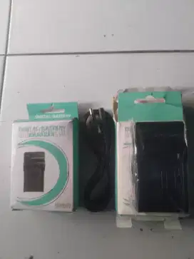 2 unit ambil semua ,digital battery charger/digital camera battery