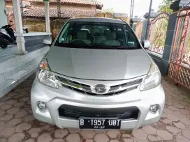 Daihatsu Xenia R Family 2012