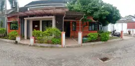 Disewakan Rumah Siap Huni dan Furniture